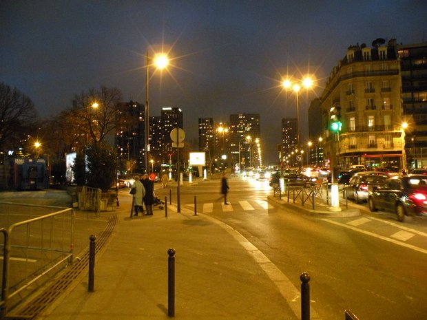  front de Seine by night